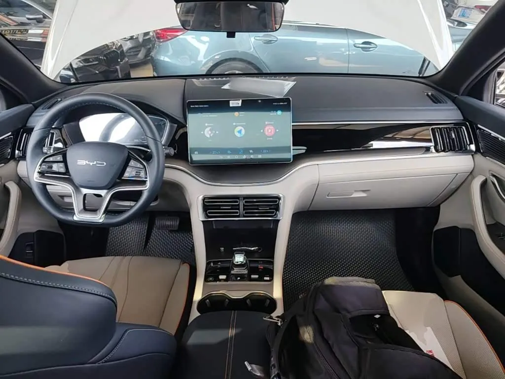1400x0_c42_autohomecar__ChtpWGqnYUGAOV5HAAIJEqRRmNI719.webp